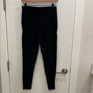 LOFT Classic Black Pants/leggings